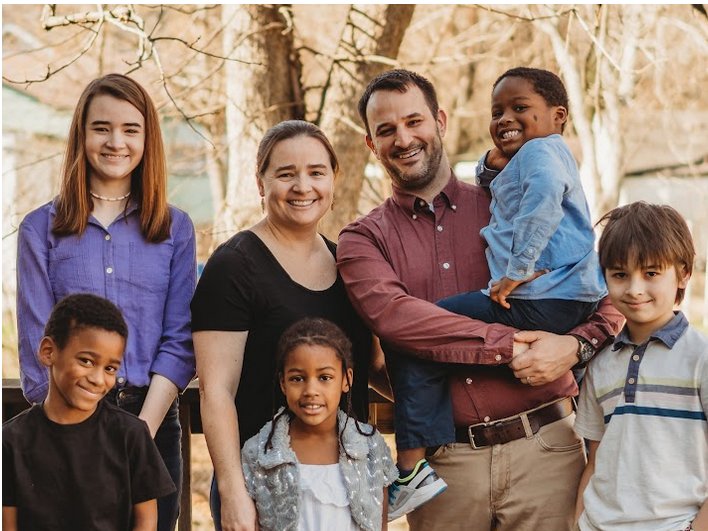 Introducing Kirk Ward! Kirk was the Director of Music at New City Fellowship in St. Louis, MO for 12 years, and is currently on the music staff at Chattanooga Christian School. To attend his breakout session, "Multicultural Guitar," register online for our 2021 conference!