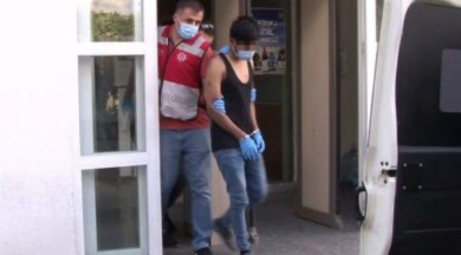 TurkcuPaylasim's tweet photo. Bağcılar'da 10 yaşındaki küçük kızı taciz eden ve ülkeye “kaçak yollardan girdiği” öğrenilen Afgan zevat, tutuklandı. https://t.co/LSe1TxdH29
