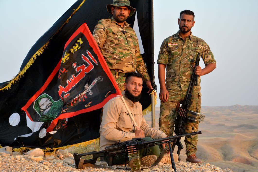 ibm_31's tweet photo. من مدرسة الامام الحسين تخرج  الحشد الشعبي واستلهم العزيمة الحسينية في الدفاع عن الارض والعرض

#عاشوراء_الكرامة https://t.co/j1p21MnJA4