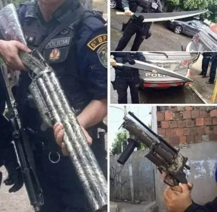 zzooyrk's tweet photo. The police be travelling dimension’s 😭 5 barrel shotgun https://t.co/cXfdqPjZIa
