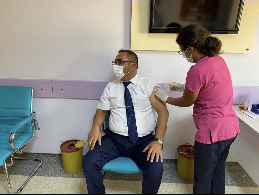 Eylül ayında çocuklarımızı okullarımızla öğretmenlerimizle buluşturmak İçin aşı oluyoruz .. 💉
<a href="/tcmeb/">Millî Eğitim Bakanlığı</a> <a href="/TunceliValiligi/">T.C.Tunceli Valiliği</a> <a href="/Tunceli_MEM/">Tunceli İl Millî Eğitim Müdürlüğü</a> 

   #aşıolkiokulbaşlasın