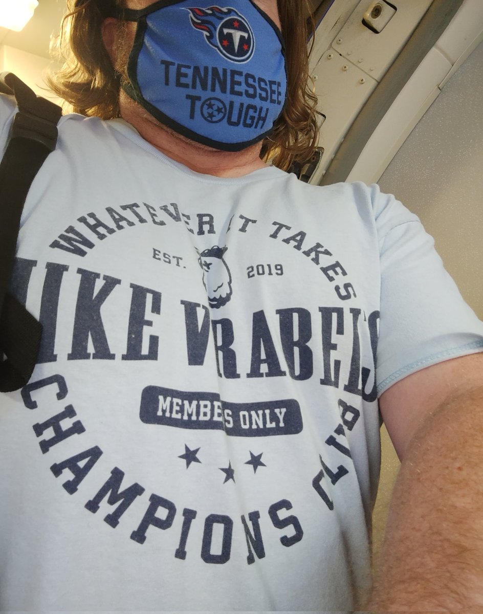 DCTitansFans's tweet photo. My flight is going to Baltimore, continuing on to Buffalo. I may tick off the entire plane.
@titans #Titans #ItWasALateral https://t.co/9sQHmAwVeW