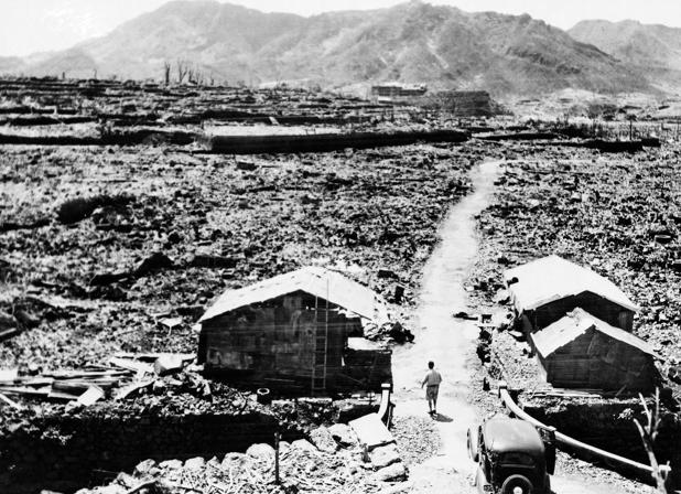 Los ataques con bombas atómicas en Hiroshima y Nagasaki hace 76 años fueron abominables e impunes crímenes de lesa humanidad. Sus devastadoras e inhumanas secuelas deben servir para que las nuevas generaciones eliminen definitivamente y para siempre las armas nucleares.