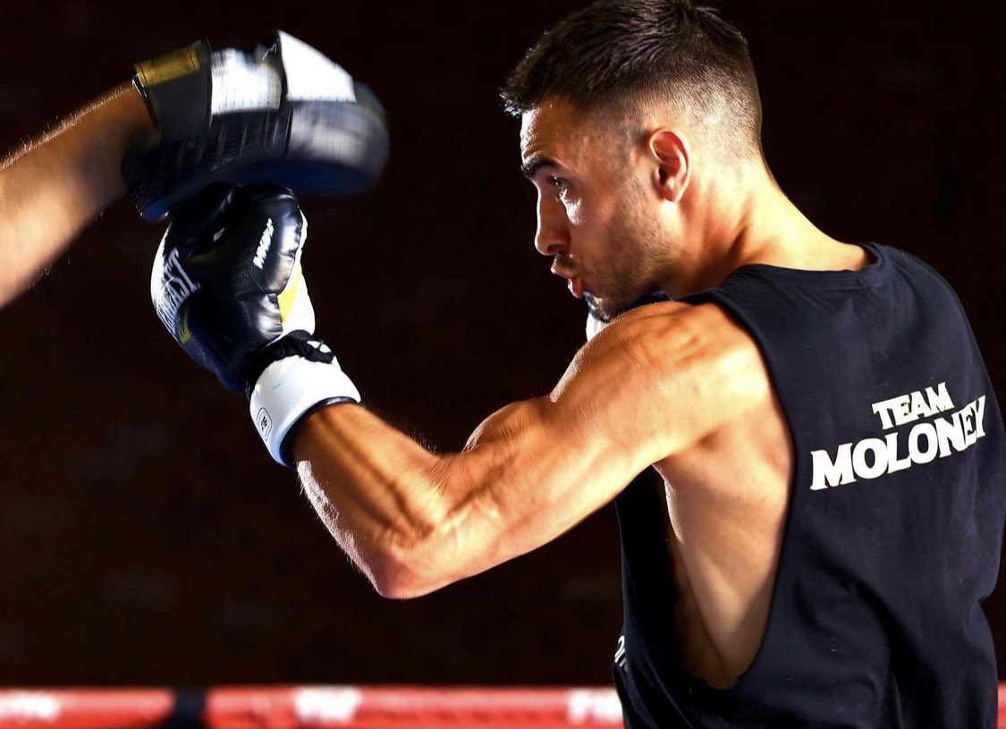 AndrewMoloney's tweet photo. IT’S FIGHT WEEK! 🏆🏆
#MoloneyFranco3
#TeamMoloney
#2xWorldChamp https://t.co/bk1vcdjn8Q