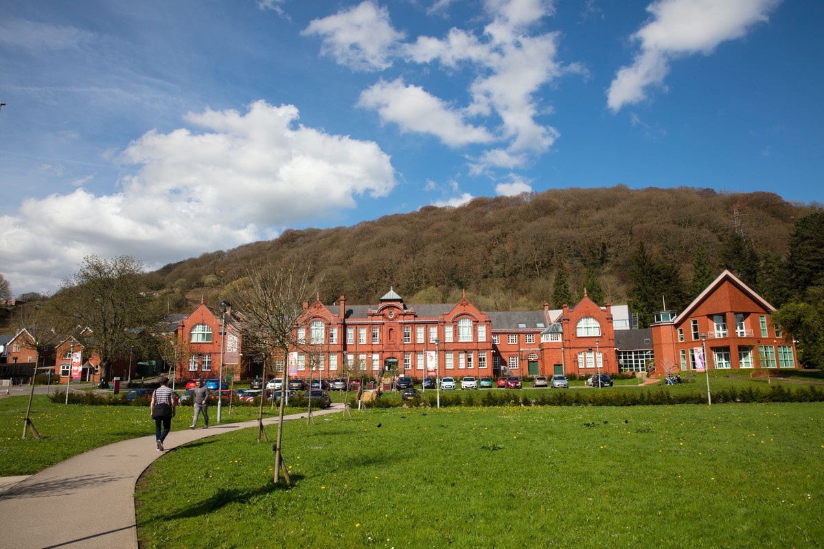 USWResearch tweet media