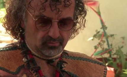 MedicineLine's tweet photo. It's #MedicineLineMonday &amp; in episode 3, Dave learns about the use of peyote in a religious #NativeAmerican ceremony, from #Laredo #Texas all the way up to #PrinceAlbert #Saskatchewan.

Like &amp; subscribe today!

https://t.co/nO9TdyAsaH

#medicineline #indigenous #travel #history https://t.co/9GW8sIOpxl
