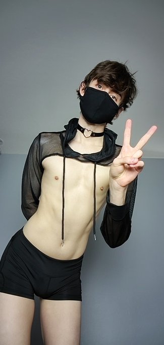 Wannabe pretty boi https://t.co/FaNd1LshPJ