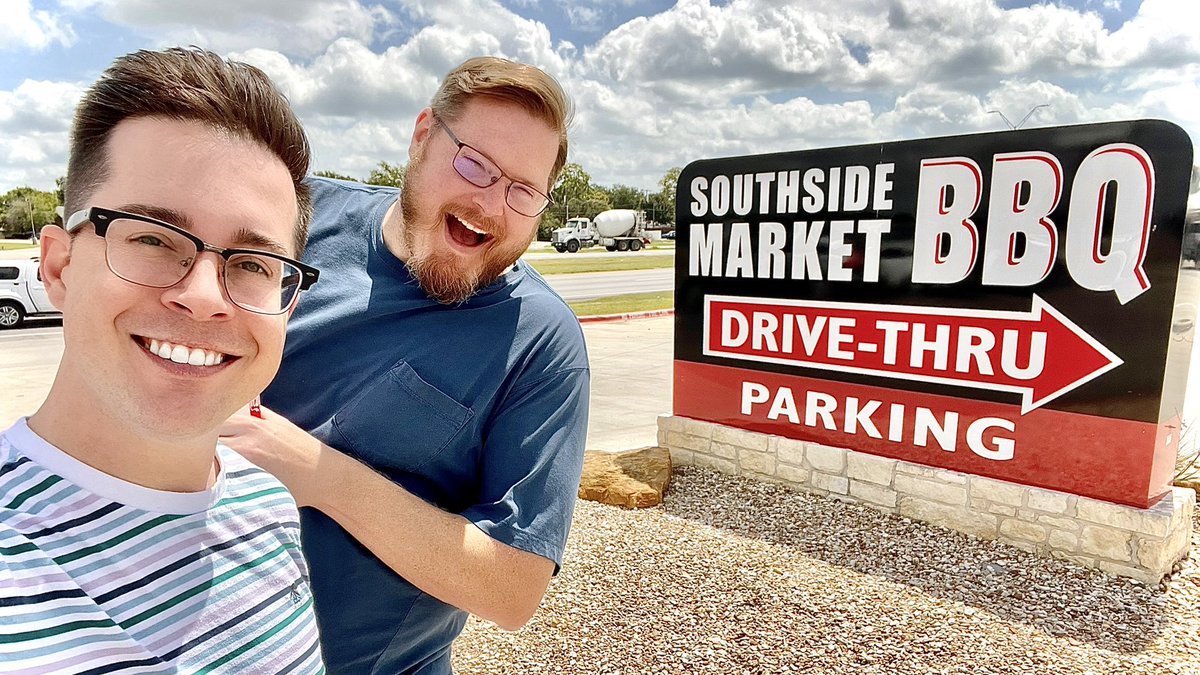 hinklej's tweet photo. When in Elgin…
#SecretShoot
#KXANinvestigates
#BBQstop https://t.co/WMKR6KuF1Y