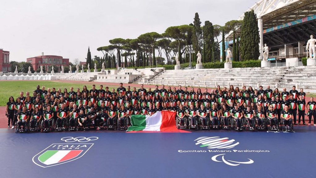 Complimenti <a href="/ItaliaTeam_it/">ItaliaTeam</a> per questa Olimpiade straordinaria e grazie alle atlete e agli atleti per averci regalato così tante emozioni. Complimenti al <a href="/Coninews/">CONI</a> al Presidente <a href="/giomalago/">Giovanni Malagò</a> al Capo Missione #Mornati e a tutte le Federazioni. Ora dita incrociate per le Paralimpiadi!