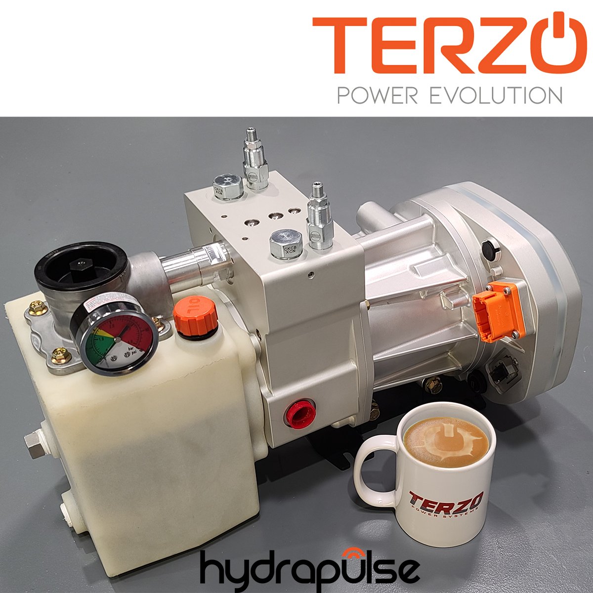 Fully integrated EV/HEV bi-directional power pack. One gallon reservoir, filter, integrated permanent magnet motor and complete digital control of your hydraulic flow and pressure! terzopower.com #onlyfluidpowercan #electrohydraulic #efficiency #electrification