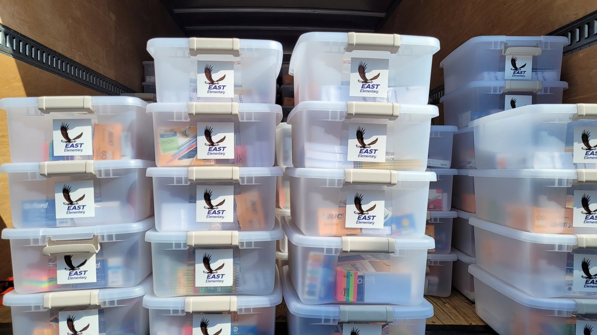 MrsVerasLearns's tweet photo. A HUGE thank you to @TCTransformers and @MrsLamar5 for the amazing delivery today. I can't wait to see what else our partnership brings this year. Teamwork makes the dream work!  @EastES_NC @jonandmichelleg @fbaileymine @cmiller03231976 @Renee_McKinnon1 @AGHoulihan https://t.co/xBtUhS6u8o