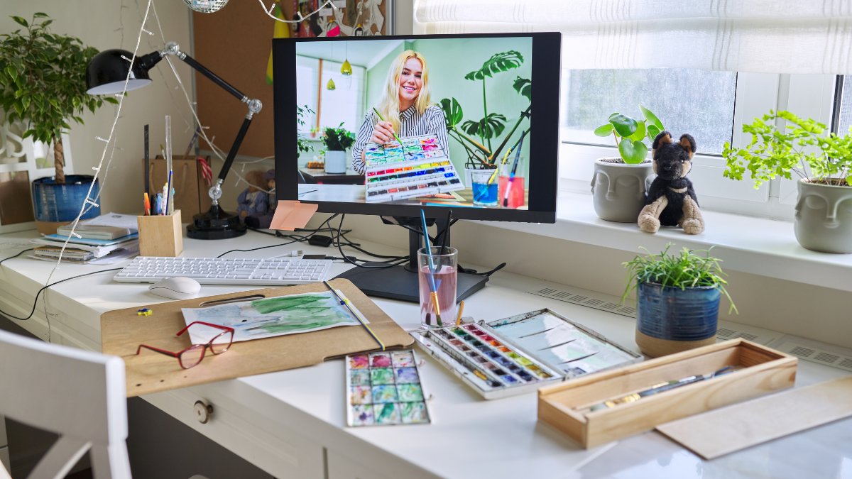 About 25% of Americans are now remote-first, with work crews sometimes living on opposite sides of the country. If you’re planning an end of summer party for your team, cheers over a virtual cheese &amp; wine night, or get creative in a paint party! More here bit.ly/3lMUYsq