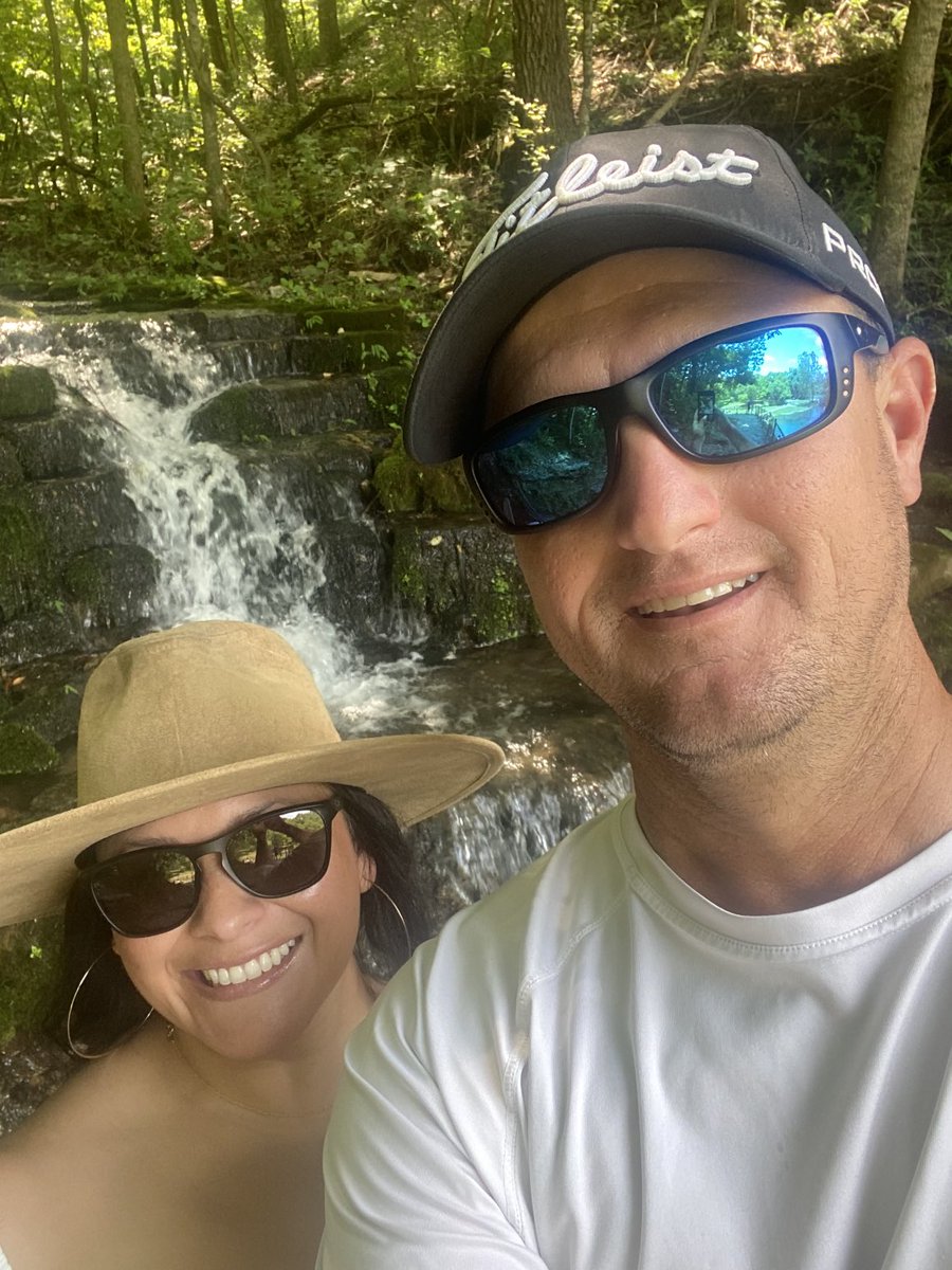Clutchputt79's tweet photo. Tied this one down 22 years ago today! It has been a blessing and honor to call you mine ⁦@beezus81⁩ ! https://t.co/mhAFelhrcB
