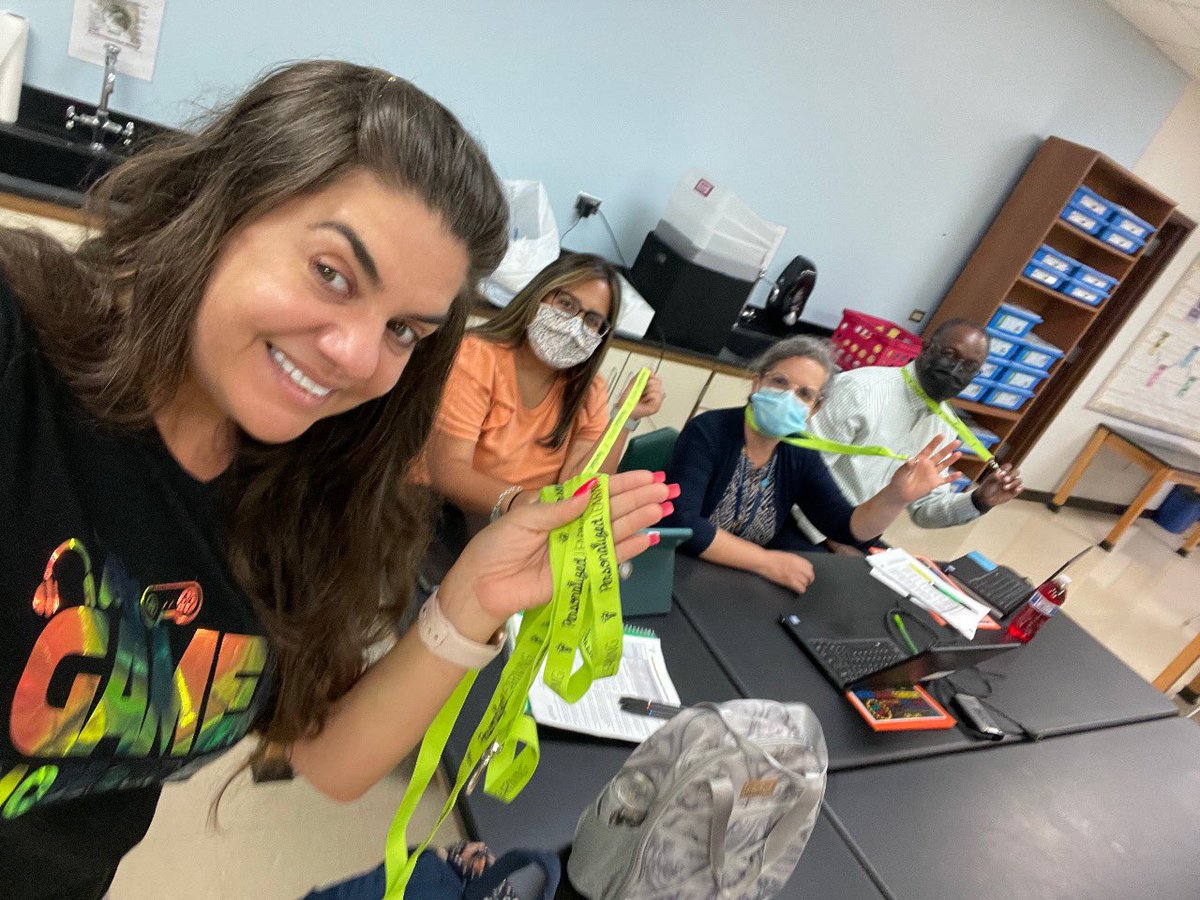 AlfanoY's tweet photo. Thank You PL. team for our cool lanyards! #essentialeagles
#swmakeyourmark
@MolinaSunset
#SunMolRiseUp
@transformDISD
@dallasschools
@salazareagles
#disdproud
#salazareagles
@teamdallasisd
@PersonalizeDISD
#Personalizedlearning
#Personalizesalazar #riseup #levelup https://t.co/yIWiqxiJyA