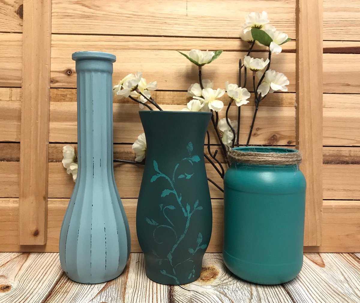 CJKingOriginals's tweet image. Earthy Blues and Greens #cottagecore #boho #earthycolors #blueandgreen #beachycolors #vases #rusticdecor etsy.me/3fNah0f