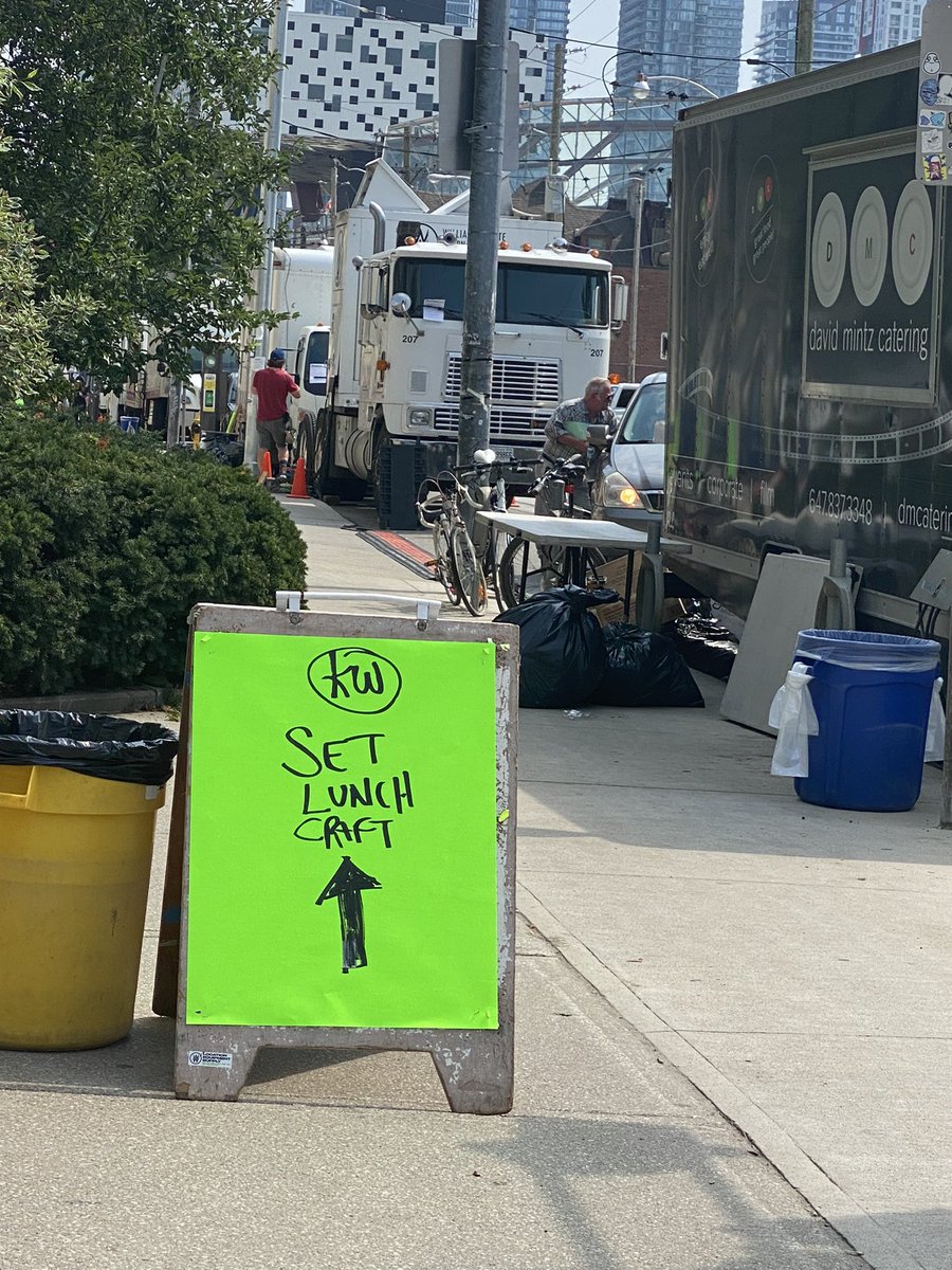 14StephanieAnn's tweet photo. @TOFilming_EM  filming today and tomorrow at McCaul st and Elm st https://t.co/KZnlCeJDyJ