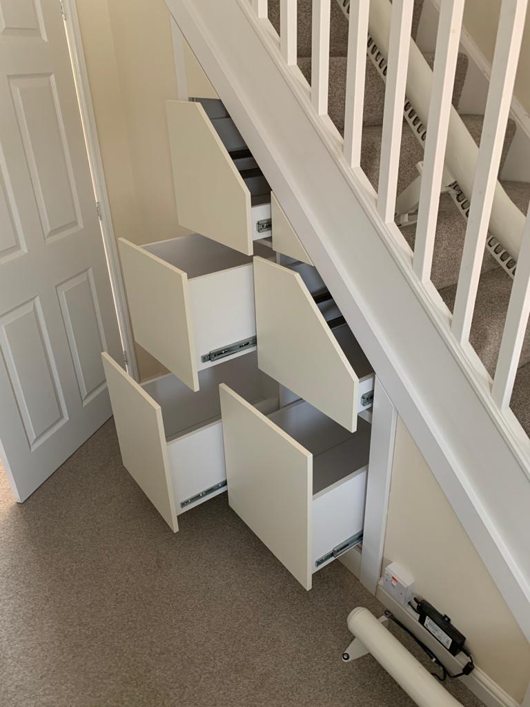 UnderstairsUK's tweet photo. Hi #Oldhamhour introducing our Bespoke #understairsstorage to make that inaccessible area beneath the stairs Accessible! In 4 different colours Alpine White Cashmere Alabaster &amp; Light Grey (shown) We Survey manufacture &amp; Install Visit https://t.co/rQMoR7XVZT for details #UKmfg https://t.co/QO9pKB9exX