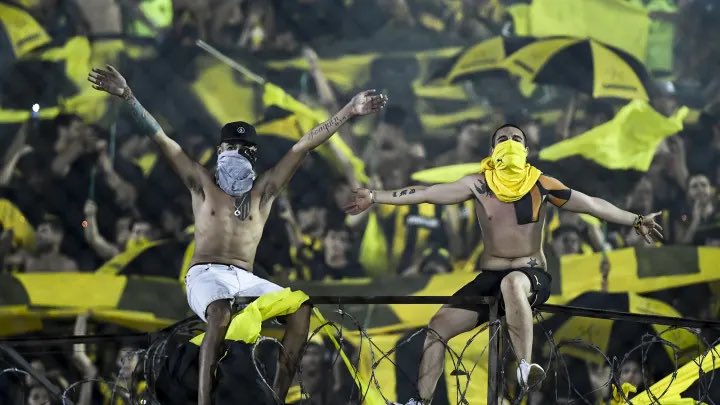 Peñarol, el único club que hizo fuerza para que su gente vuelva a la cancha. El verdadero club del pueblo. Que la cuenten como quieran.