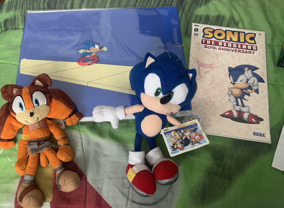SONICJENNY's tweet photo. Thanks to @SonicRelated for hooking me up with the 30th anniversary 4 inch pack he even drew an epic sliver sonic for me,i also receive some good to #sega #SonicTheHedgehog #collectbles #30thLAnniversary https://t.co/wY6gOKK8my