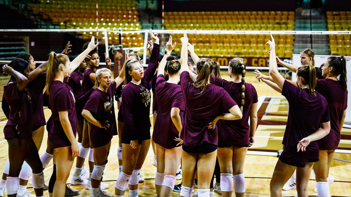 TexasStateVball's tweet photo. Texas State Volleyball opens 2021 fall camp #LEG4CY #EatEmUp😼 

📰: https://t.co/4bsOxASFkh https://t.co/BSEU9dInKq