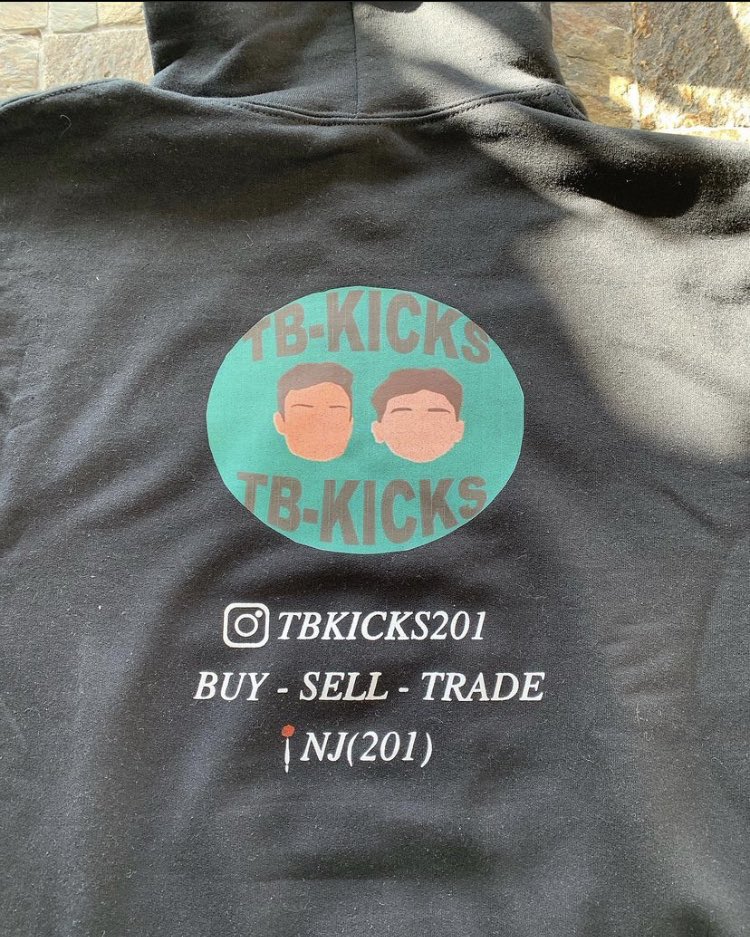 asiprints's tweet photo. Some apparel for TBKicks in Saddle Brook NJ. Build your brand or get some custom Ts for your team!! It’s necessary 👕👚 https://t.co/1kltYUE9QB