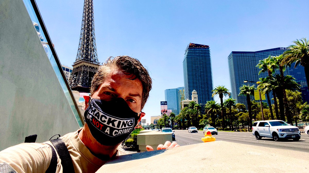 jaysonstreet's tweet image. This @defcon was so needed for me &amp;amp; so many others who came to see their #HackerFam! 💜

Also it has been equally hard for me as well! It’s been bitter sweet to safely see Fam but knowing others we will never see again! I miss you @dakami left this here for you!❤️
#ItsAlwaysDNS