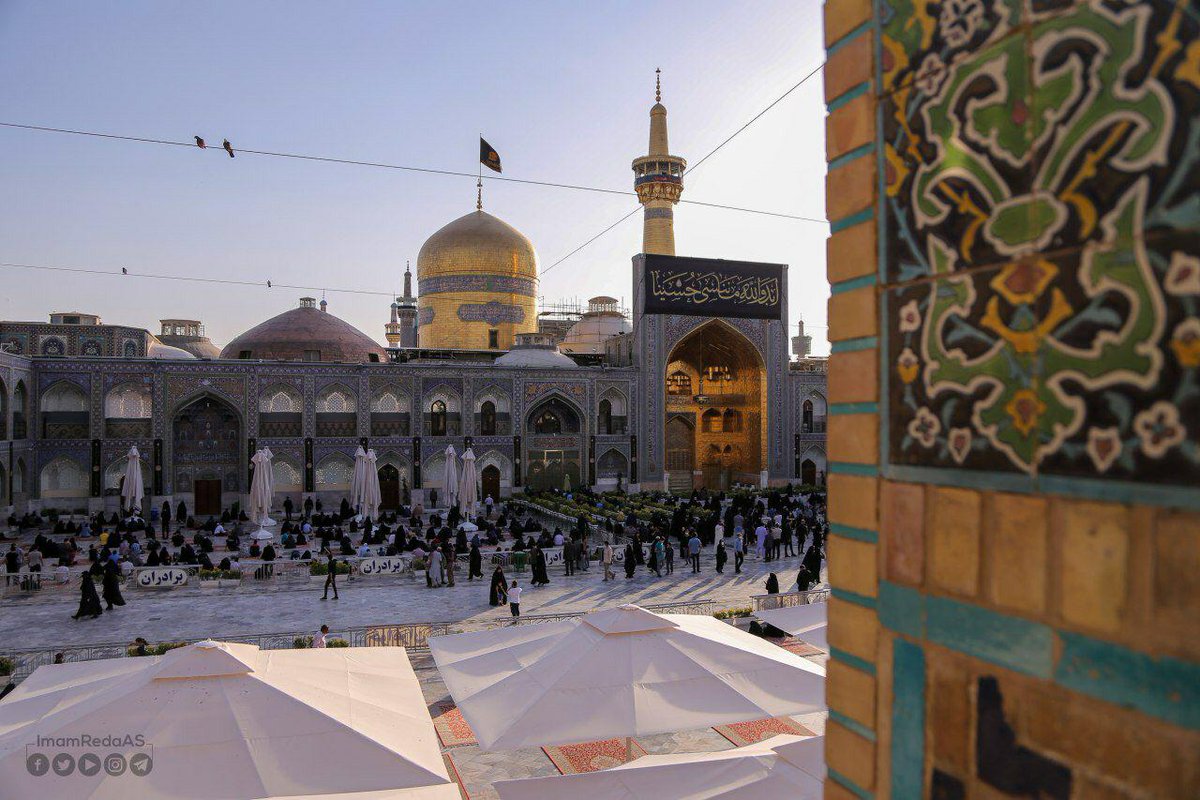 Al_Mahdi123's tweet photo. فعلى مثل الحُسين (ع) فليبكِ الباكون، وليندب النادبون، فإنّ البُكاء عليه يحطّ الذنوب العِظام..  ▪️الإمام الرضا (ع)
#يا_حسين https://t.co/BkJAVs2K6a