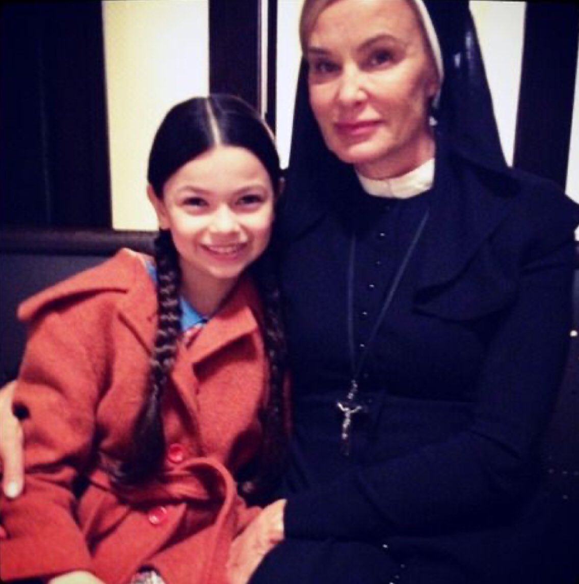 ً (@hourlyasylum) on Twitter photo 