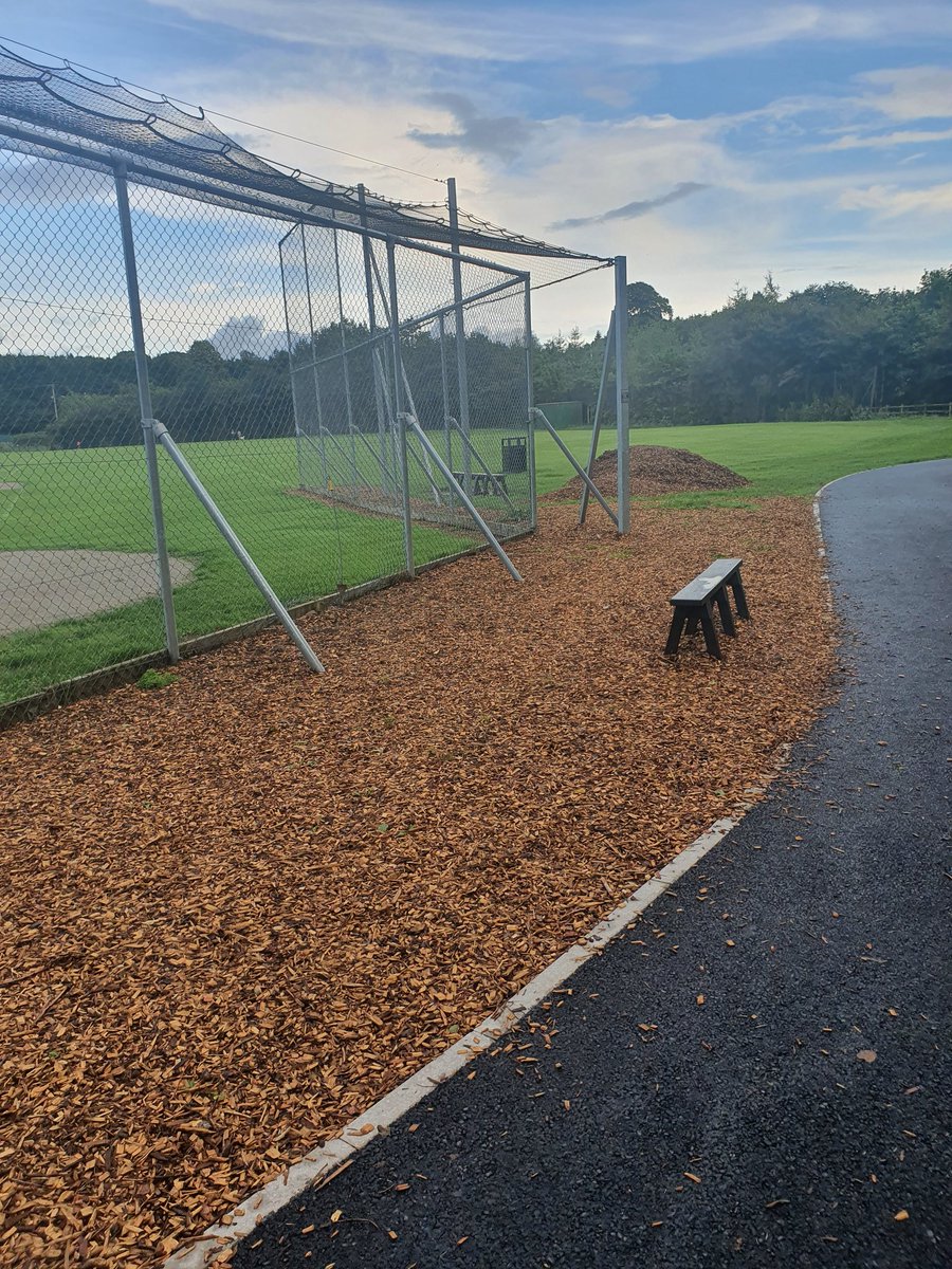 BronaghPapenfus's tweet image. Day 9 of #WeActiveChallenge out for a stroll around hydebank playing fields to get the steps up after work before a spot of hula hooping for the old abs #allactivitycounts #hulahoopingfun #AHPsactive
