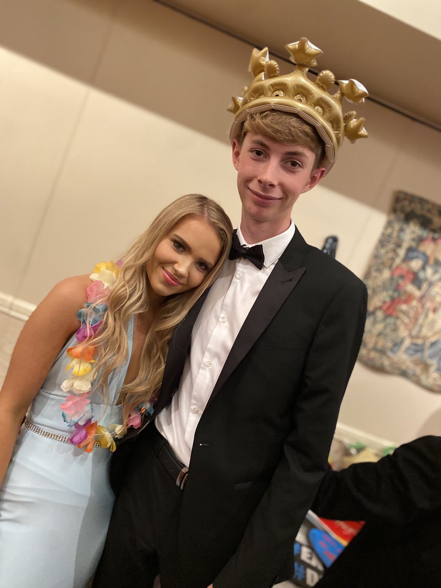 Hill House Sixth Form tweet media