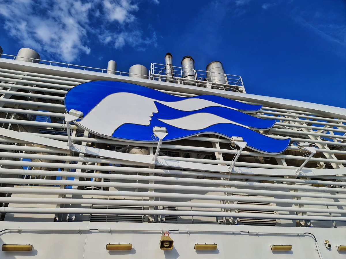 We really enjoyed our first cruise with @PrincessCruises 

Did you know they offer a Princess Plus Package for only £30 that includes WiFi, Gratuities and a Drinks Package. 

You can read all about it here
⬇️
paulandcarolelovetotravel.com/princess-plus-…

#princesscruises #princessplus #drinkspackage