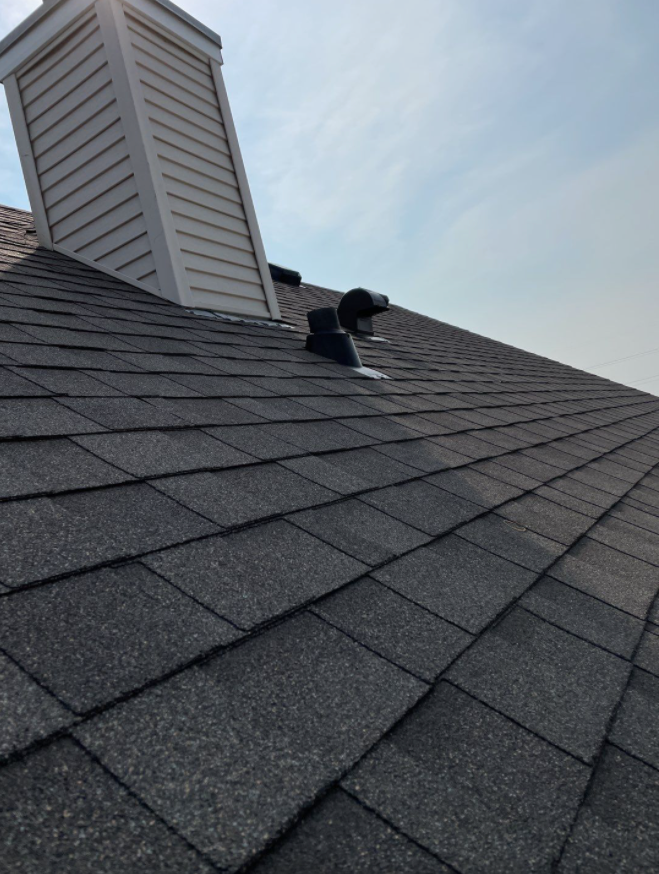 calgaryroofer's tweet photo. We hope you had a fantastic weekend!
⁣
Have a great week everyone! ⁣Let’s enjoy this weather while we can! Sun with rays https://t.co/pPXjWxA7hb