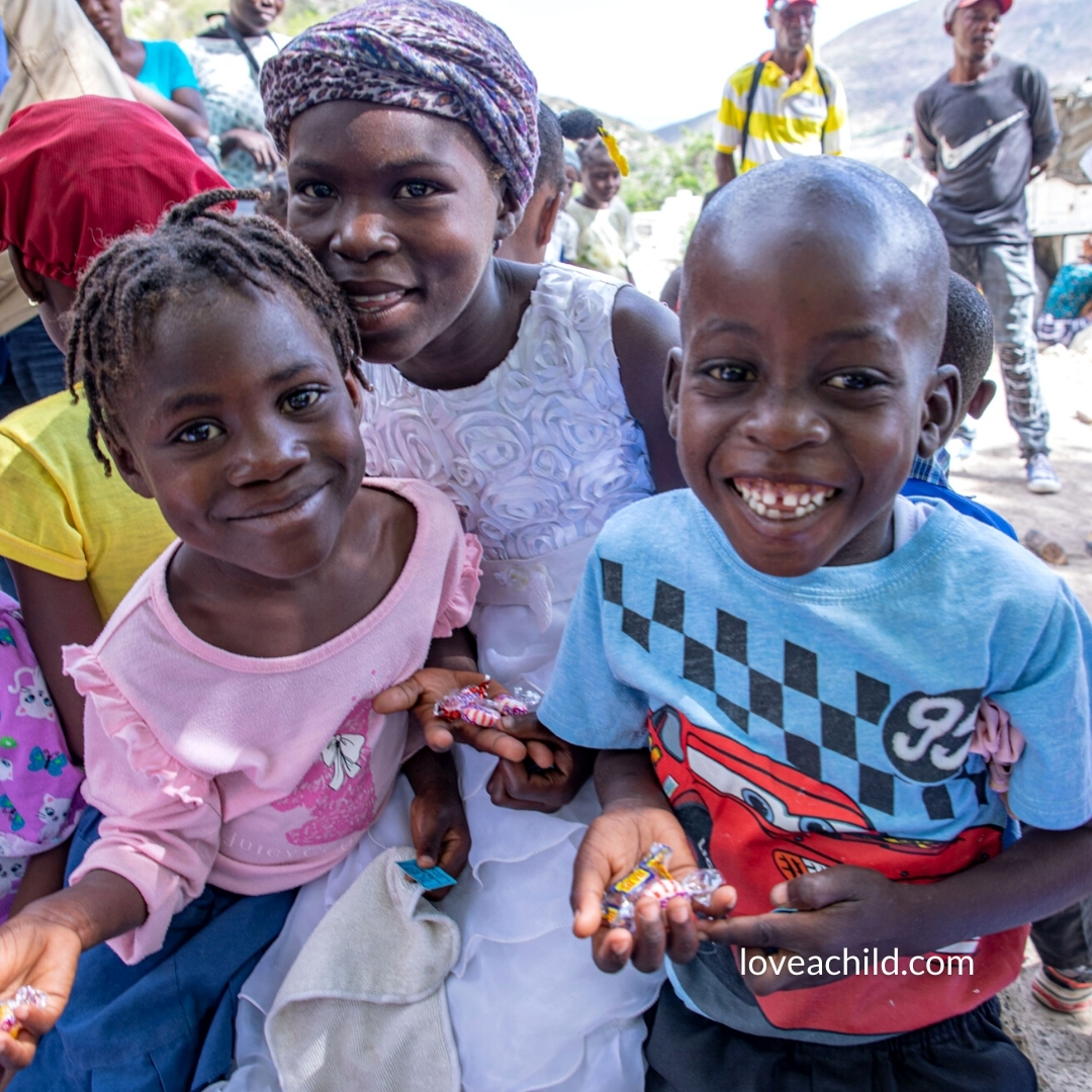 loveachildinc's tweet photo. “As every man hath received the gift, even so minister the same one to another, as good stewards of the manifold grace of God.” 1 Peter 4:10 | #serveothers #loveachild #haiti https://t.co/P484pPiE9Y
