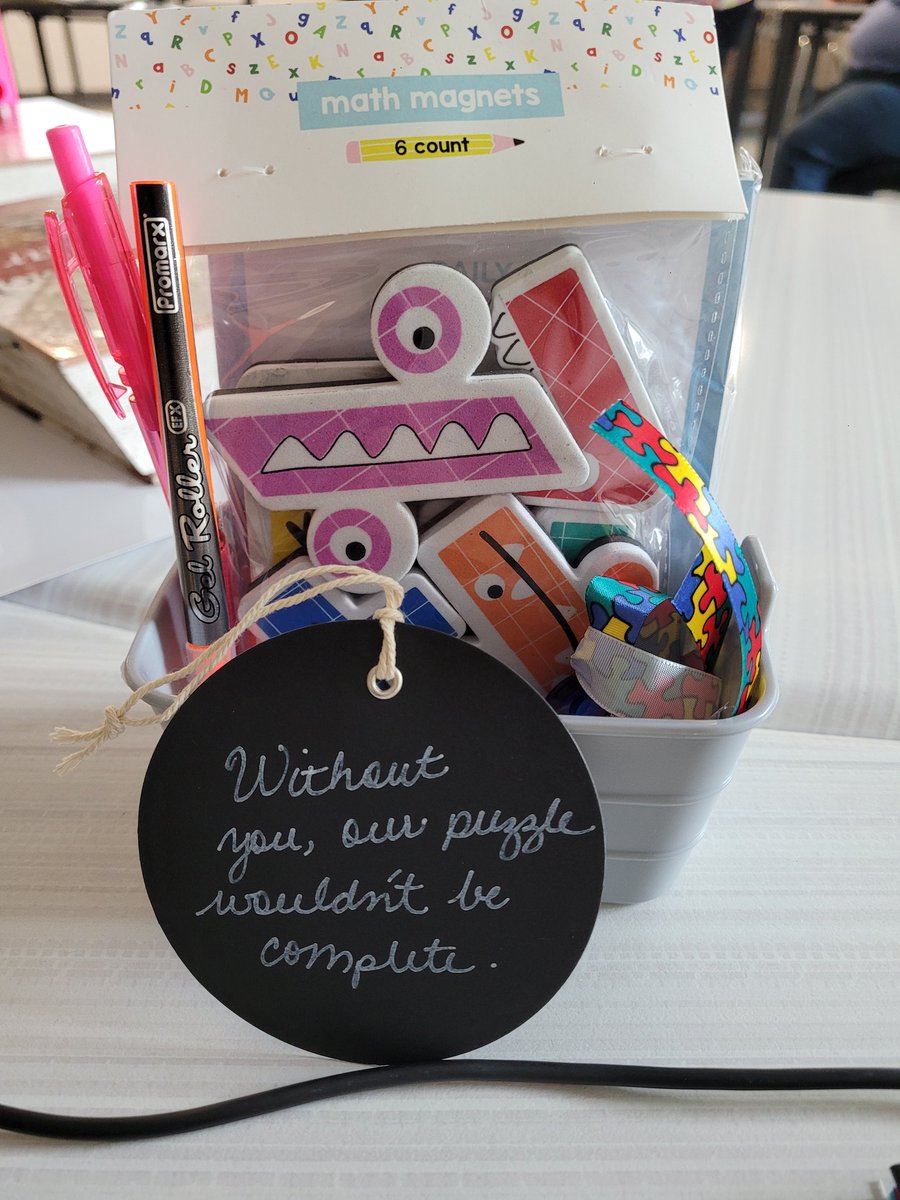 Lucia Flores tweet media