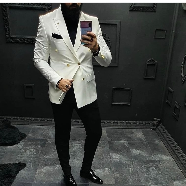 SMOKIN GIYIM 👉
Slim fit italyan kesim takım elbise
Ceket pantolon/ 500 TL 
#fashion#style#mensclthing#mens#shopping#menfeed#suits#suitstyle#takımelbise#erkekgiyimmodası#damat#damatlık#gelinlik#düğün#ceket#pantolon#gömlek#ayakkabı#buyukbedenelbise