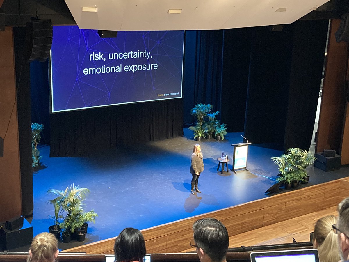 Sophie Ralph tweet media