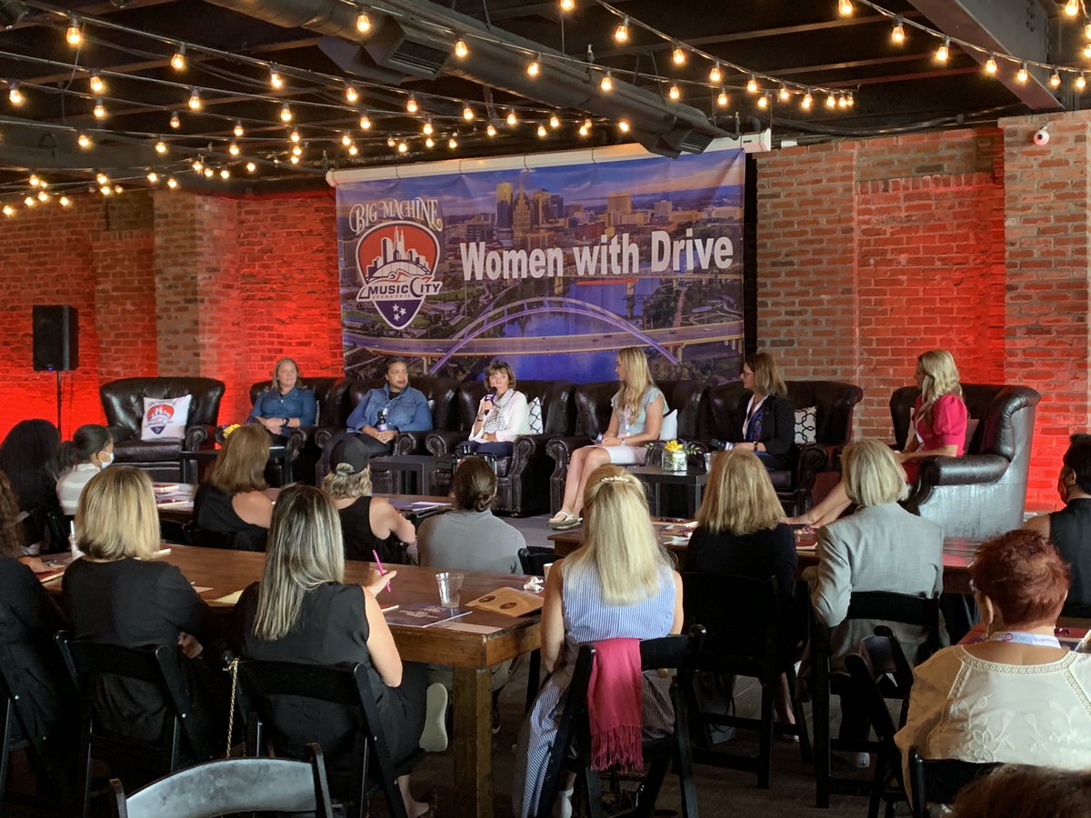 racetrackbiz's tweet photo. Great #WomenwithDrive Summit at @MusicCityGP ! Full house with inspirational content! https://t.co/zoeMtjTUcy