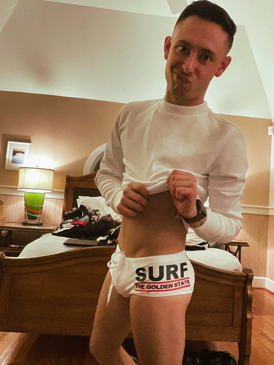 This is appropriate for a straight/family Friendly beach in south right 👀