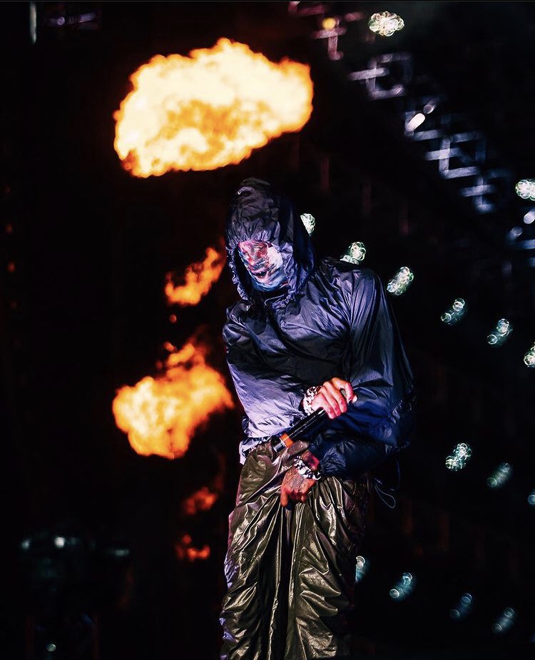 29files's tweet photo. “ I just bought me some brand new clothes” #playboicarti 
📸:themcdub https://t.co/e75lDJQr1v
