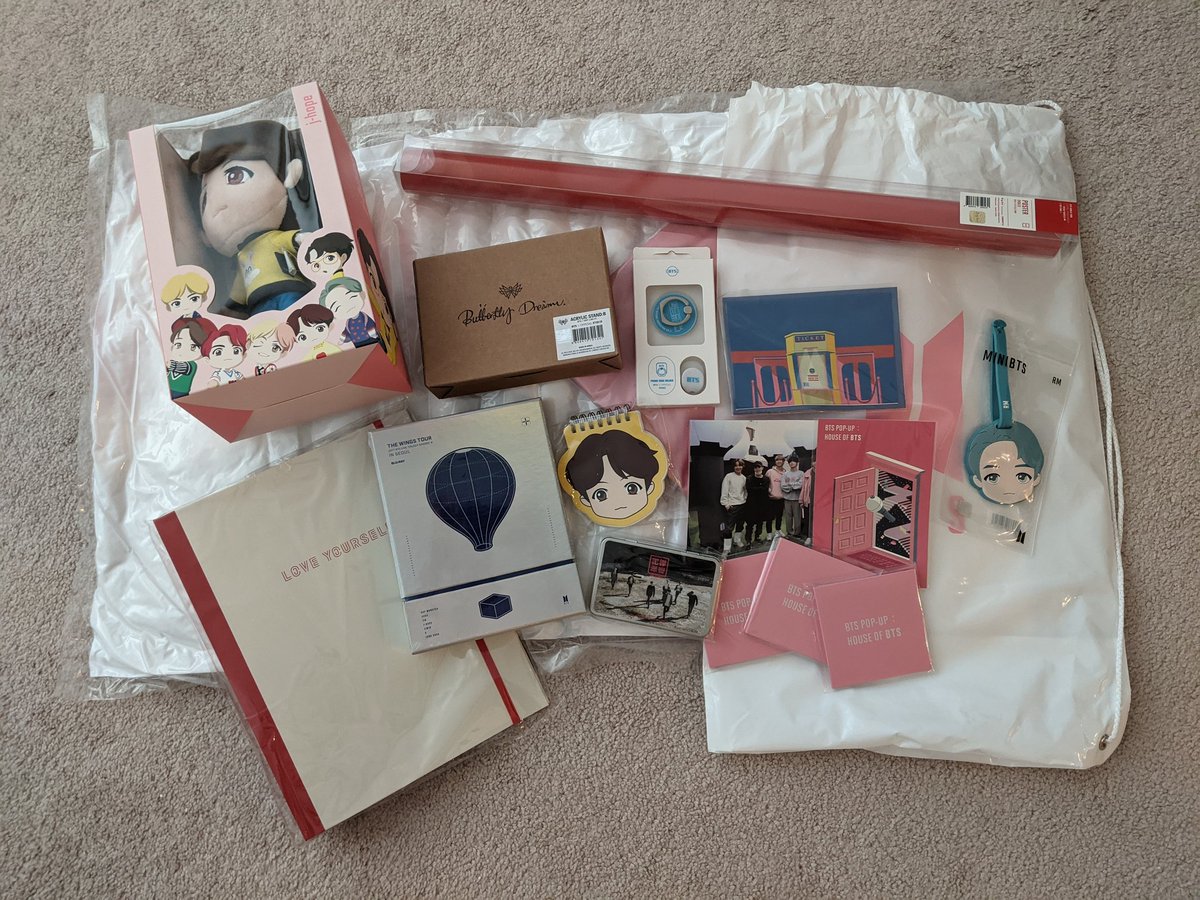 _clusther's tweet photo. My lucky box 💜🥺😭🥰 https://t.co/RPCBOqejVl