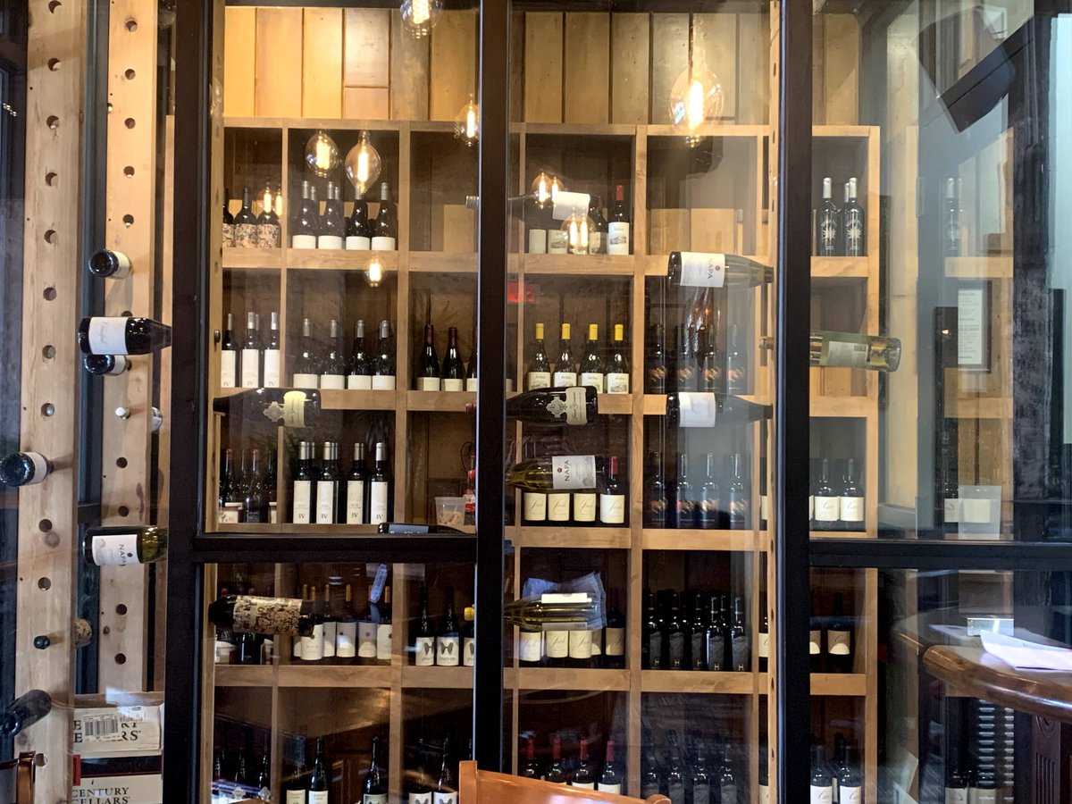 Tasteofthestran's tweet photo. #itsfiveoclocksomewhere #Beer #Food Tapas on the Strand Local #Galveston #Island Food tours. #Tapas on the Strand Food/Alcohol pairing, Thursday Friday Saturday Sunday Walking food tour Galveston Texas in the Strand District RAIN or SHINE, 24 hours advance booking required. 1/20 https://t.co/x8W640Aeyi