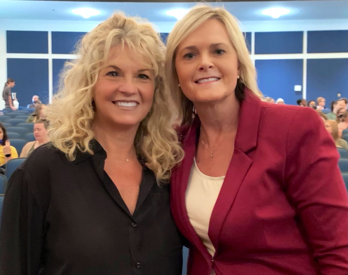 Grace4OK's tweet photo. What an incredible morning with our staff. Thank you @sherricoale for your words and inspiration. You’re the best! #ShawneeSTRONG #CreatingMasterPieces https://t.co/f5JoHH6fMw