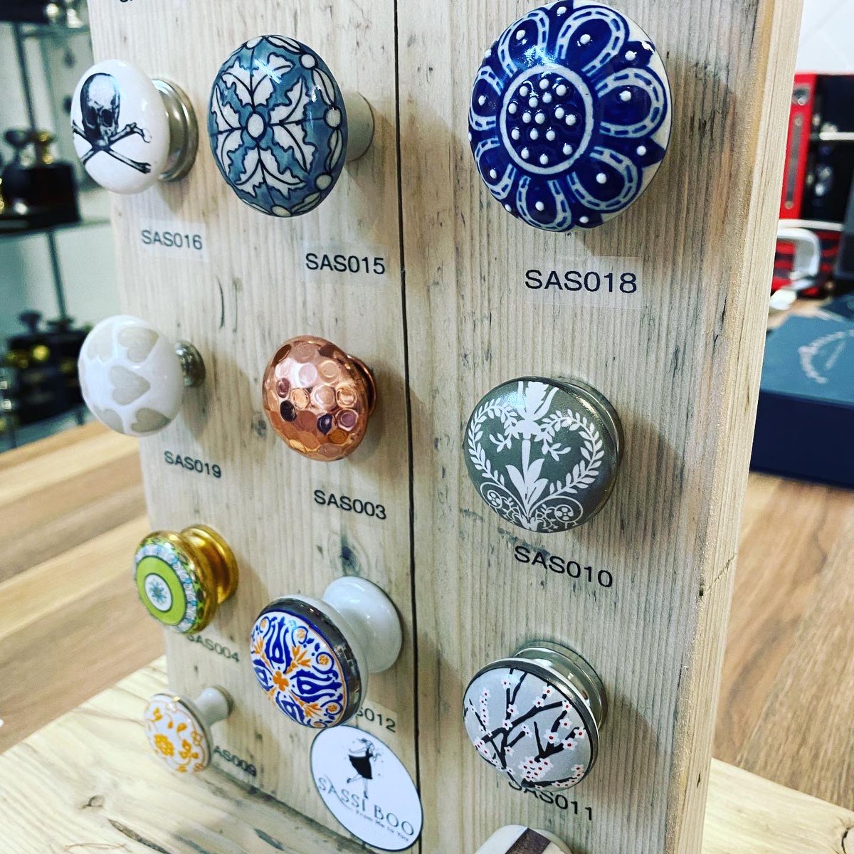 Sassi Boo decorative cabinet knobs now available at COLQUHOUN’S. ideal for upcycling furniture 👍🏻

colquhouns.co.uk