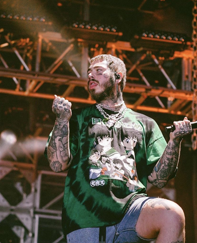 almondblondies's tweet image. 😵‍💫💕💓💓 some pics from the hive festival