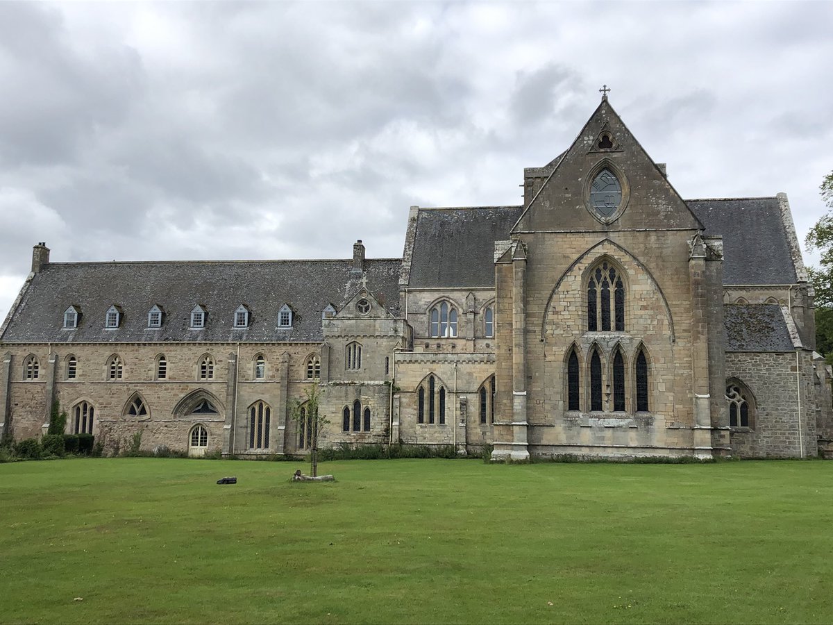 gilly_french's tweet photo. The Benedictine abbey at #pluscarden (pron PLUScβten). Were lucky enough to hear the monks singing Sext in the atmospheric chapel https://t.co/qCrer9X0W0