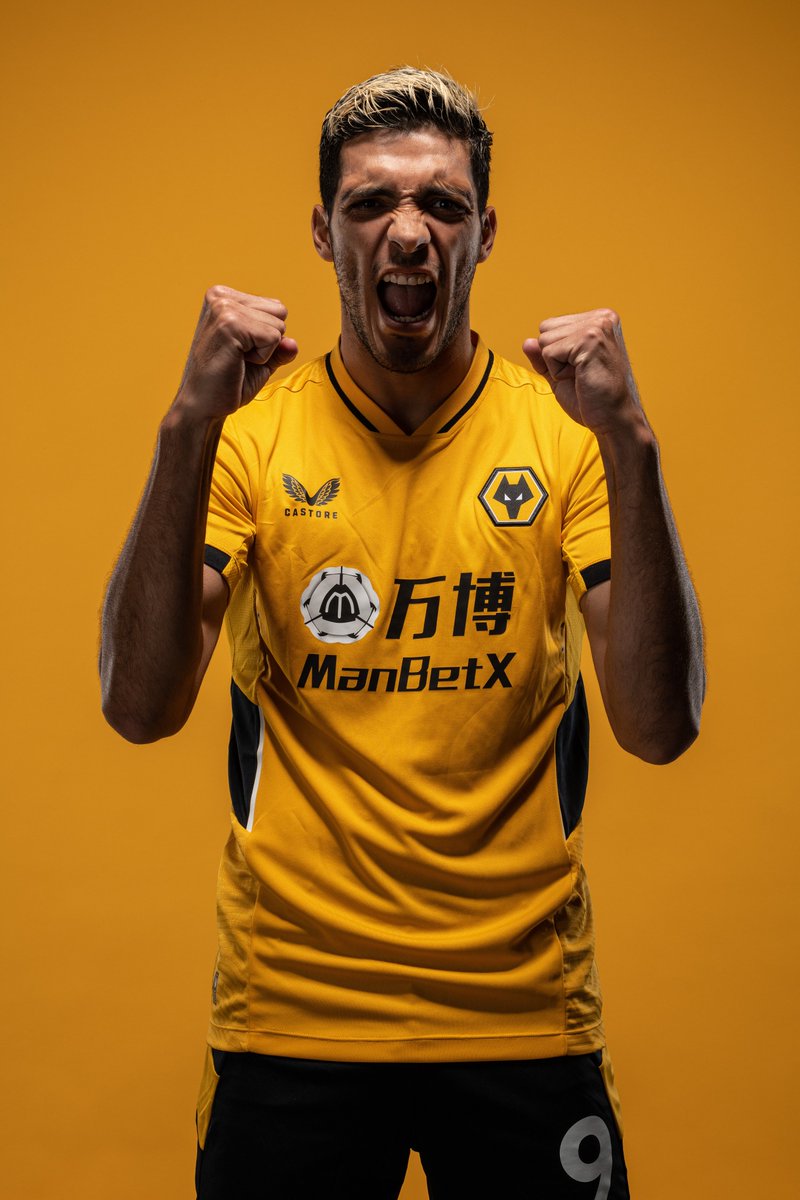 WolvesEspanol's tweet photo. El #LoboMexicano está listo para el arranque de la @premierleague... ¿ustedes?
🐺🇲🇽 https://t.co/JuOFYAkBuZ