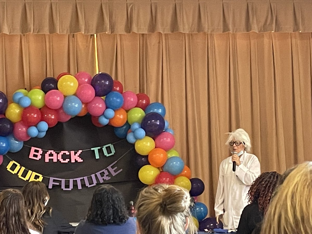 1stgrade_LaDawn's tweet image. Grateful for our admin who always makes returning back to work exciting!!! Looking forward to this school year!!! @JHaleyBulldogs @lmr0050 @BulldogsAP @Fountain_AP @IrvingISD #backtoourfuture