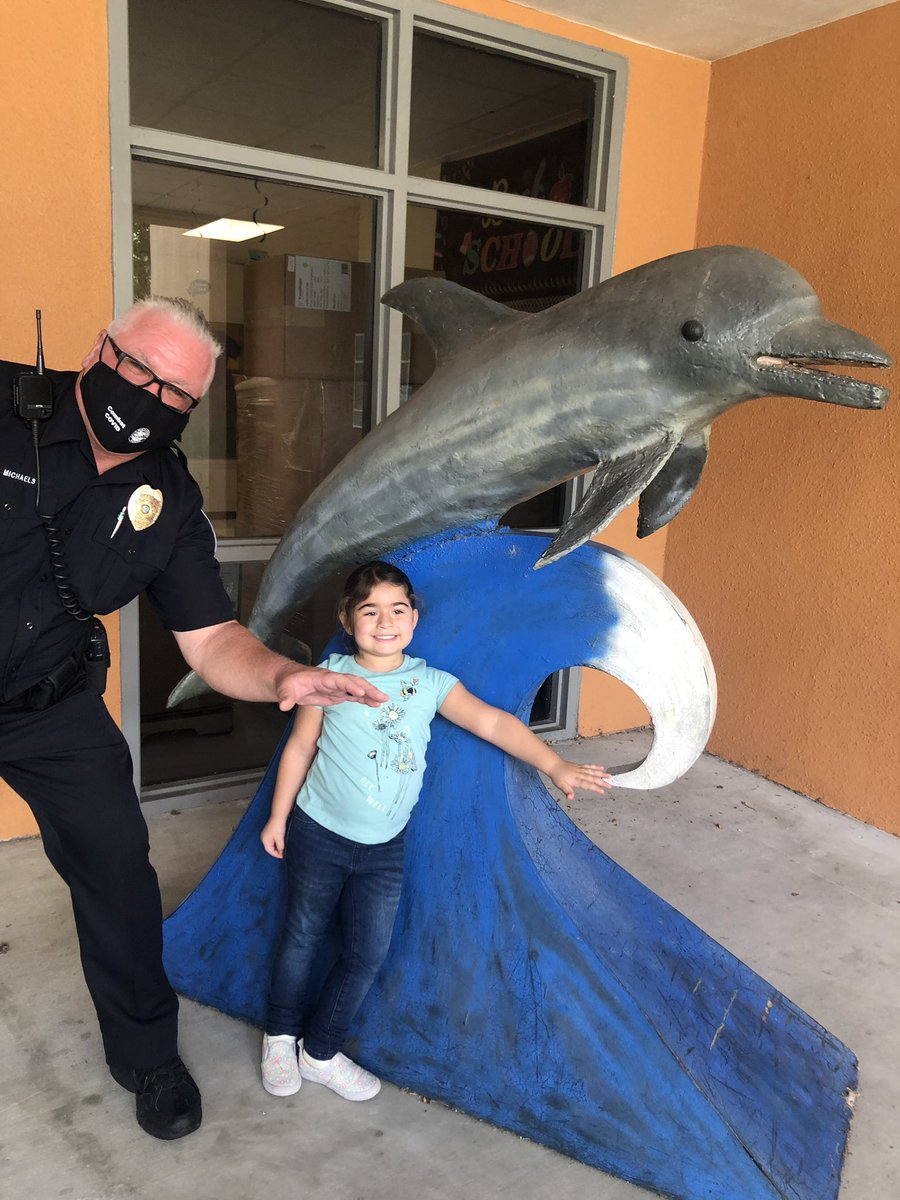 Discovery Key El (@discoverykey) on Twitter photo More from Meet the Teacher <a href="/DKE/">Nicolas</a>! We love Officer Michaels and our Taco Bout It Taco stand! So do the kids and parents! <a href="/CathyLewisclc/">Cathy</a> <a href="/SafeSchools_PBC/">SafeSchools_PBC</a> <a href="/nicoleblackpbc/">Nicole Black</a> <a href="/MrsGreen1997/">Vivian Green</a> More from Meet the Teacher <a href="/DKE/">Nicolas</a>! We love Officer Michaels and our Taco Bout It Taco stand! So do the kids and parents! <a href="/CathyLewisclc/">Cathy</a> <a href="/SafeSchools_PBC/">SafeSchools_PBC</a> <a href="/nicoleblackpbc/">Nicole Black</a> <a href="/MrsGreen1997/">Vivian Green</a>
