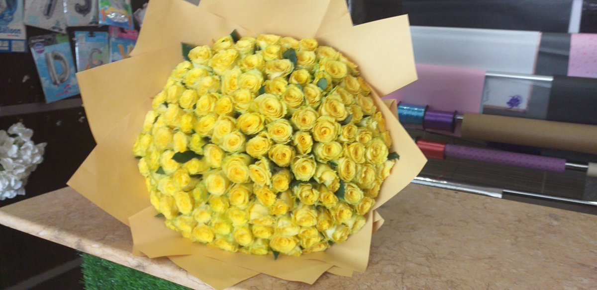 LabandarShop's tweet image. Free delivery in Riyadh 0557938948.....120rose💛💛💛💛💛💛💛💛💛💛💛💛💛💛💛💛💛💛💛💛#ال_مره_هل_قطر_قبل_الحكومه