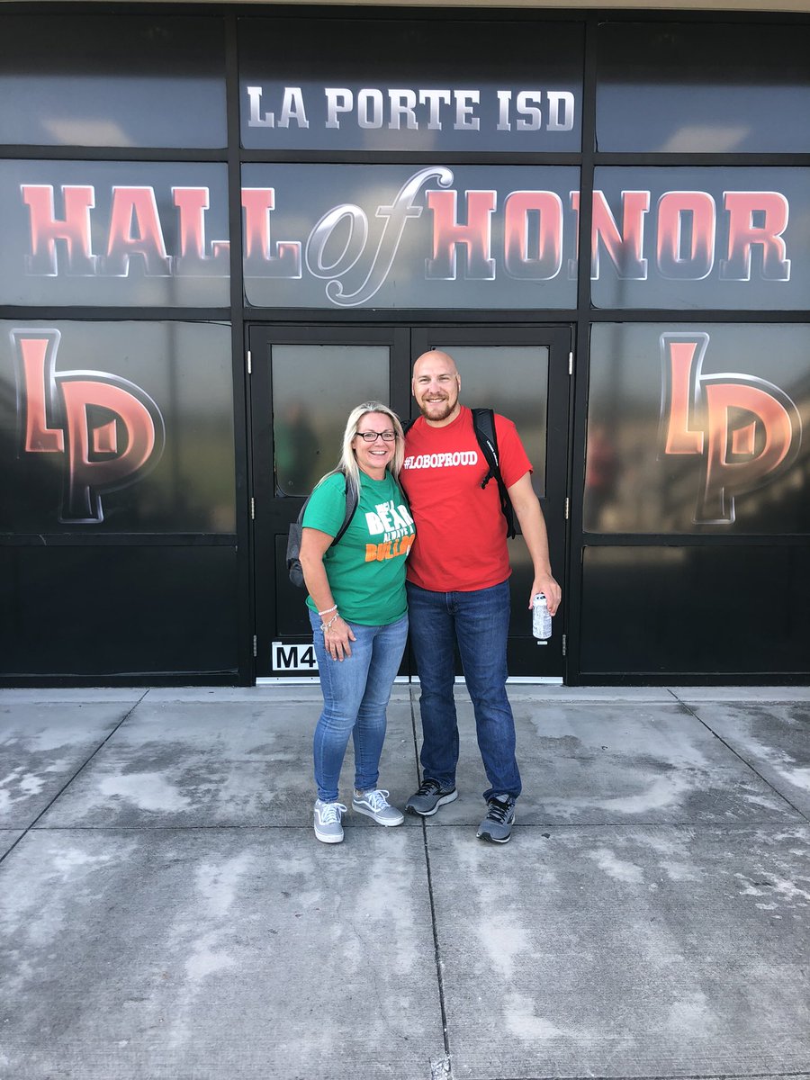 mscoach_nelson's tweet image. When you get to teach in the same district as your sweet boy! ❤️
#LPGreatThings #2021convocation